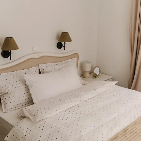 Apartment Charming Romeo